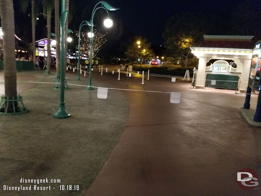 A Queue set up for the trams. They were directing you to the tram load zones but it was not busy enough for the queue yet.