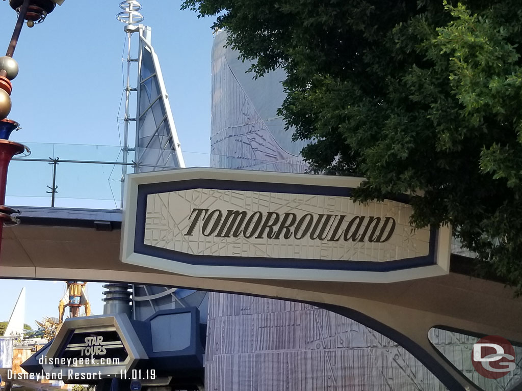 Renovation work on the building exteriors as you enter Tomorrowland continues.  The winds have calmed so scrims are back up.