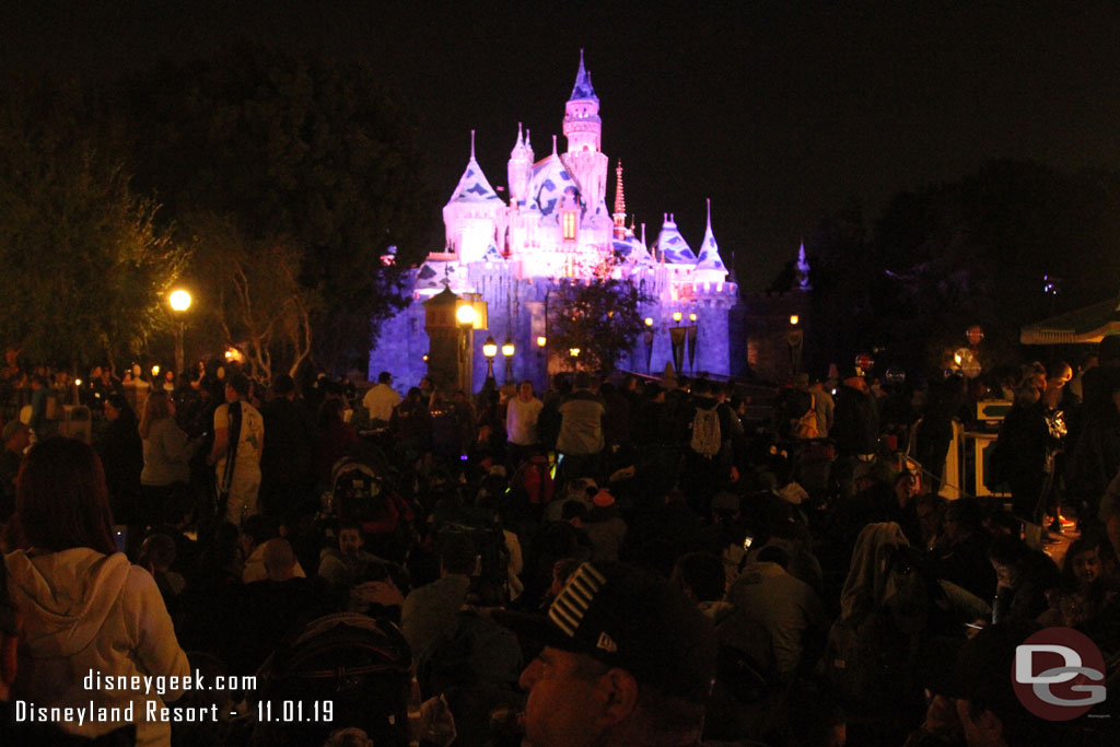 The area in front of the castle is full as usual with guests waiting for the fireworks.