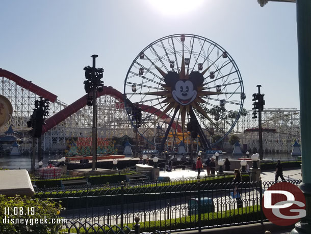 Notice anything different for the concert set up this year?   They are actually using the light and speaker for the stage.. no external trusses set up like they have done in recent years.  I was trying to remember the last time I saw all these stage lights and speakers up and being used.