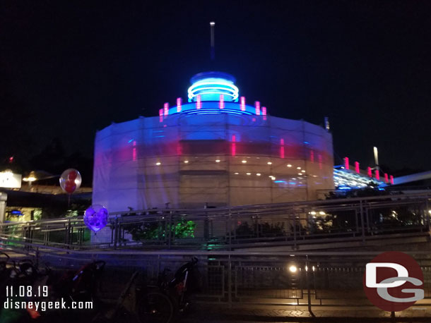 Autopia is closed for renovation, so Tomorrowland was peaceful this evening.. no car noise.