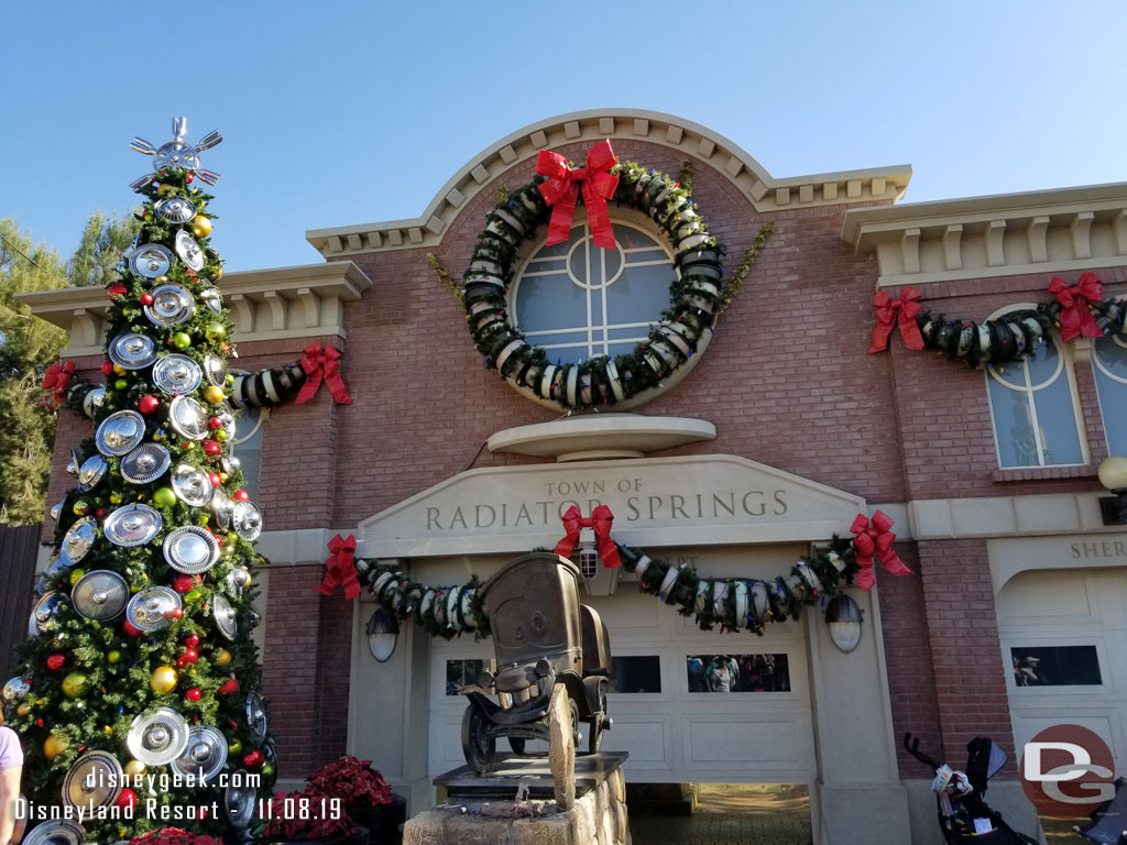 Looks like there are still some decorations to install. No cap on Stanley.