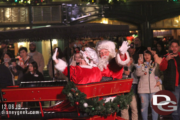 Santa & Mrs. Claus.