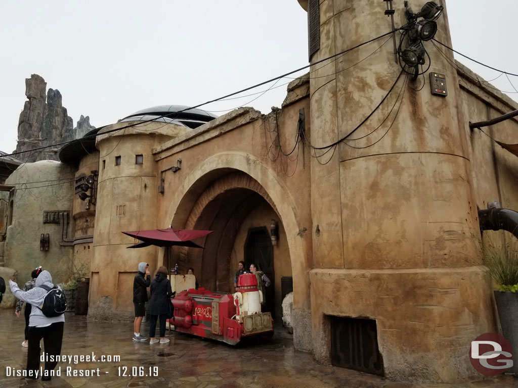 Another cart located between the First Order area and the Cantina.