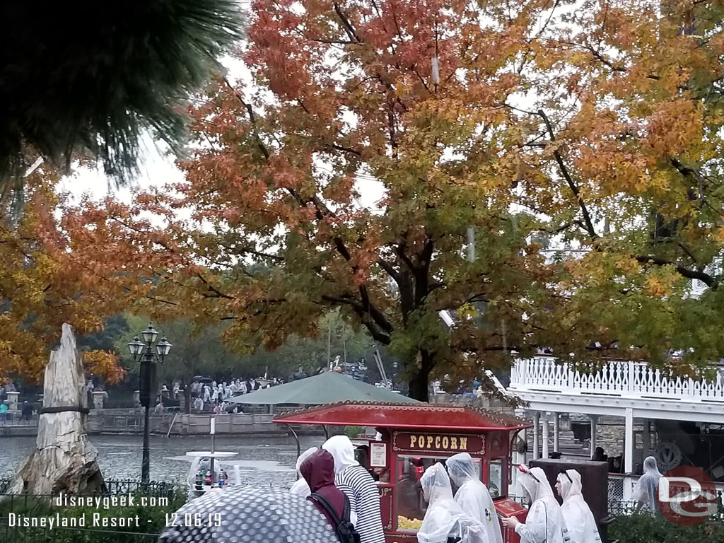 It was raining pretty good when we exited the Golden Horseshoe.