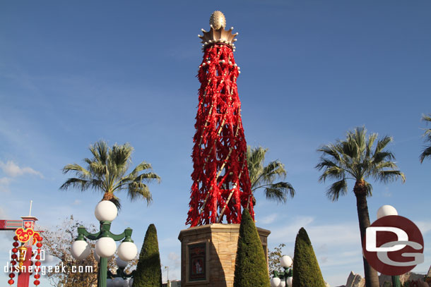 The Obelisk is decorated for the celebration.