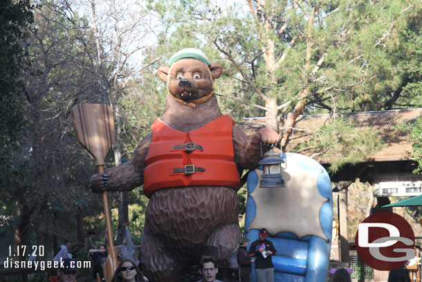 No wait for Grizzly River Run today. It topped out in the mid 60s but dropped quickly to the 50s.