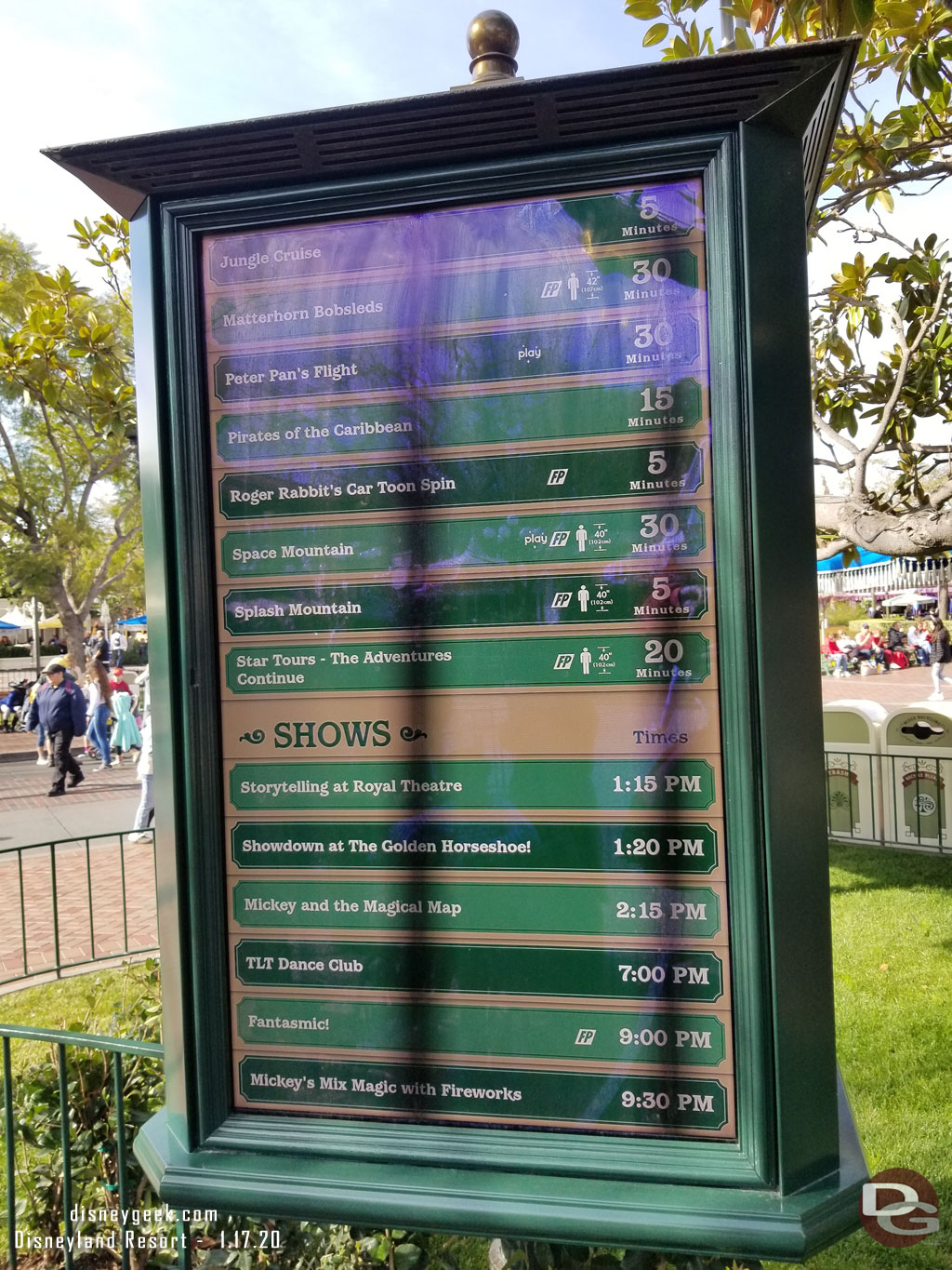 More wait times and show schedule.