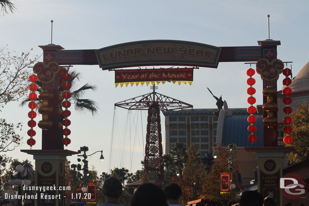 Returning to the Lunar New Year area.