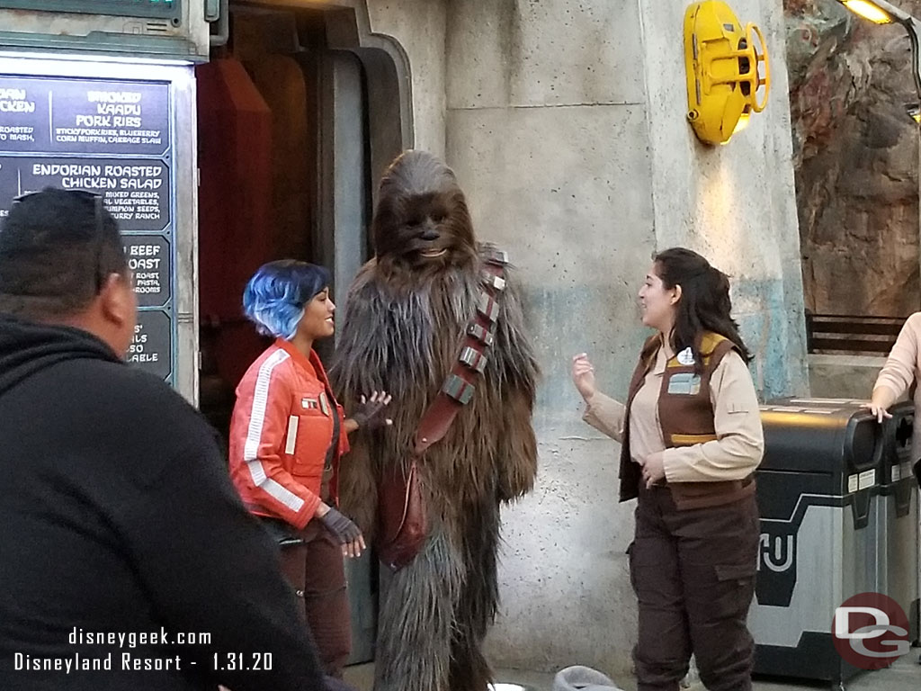 Chewie met up with Vi Moradi 