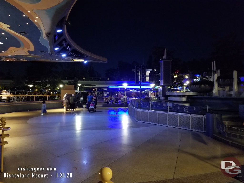 All quiet at the Tomorrowland Terrace this evening. Not even a DJ/dance party.