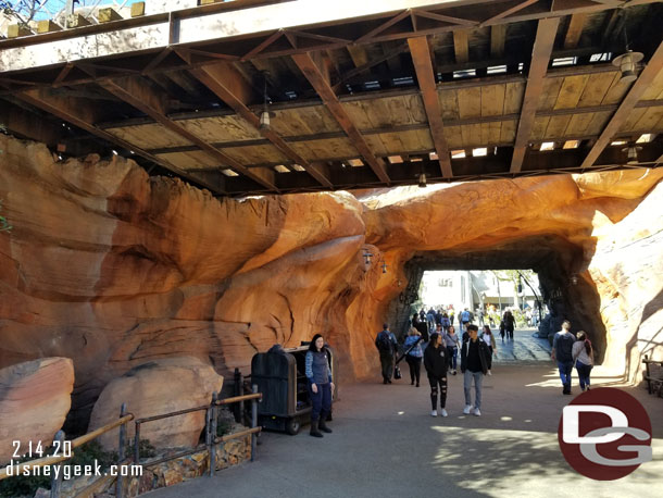 One of the talking points when Galaxy's Edge opened was there would be no off world (regular) merchandise available.  Out door vending seems to be itching to get in though. There was a cart set up on the Frontierland side of the entrance.