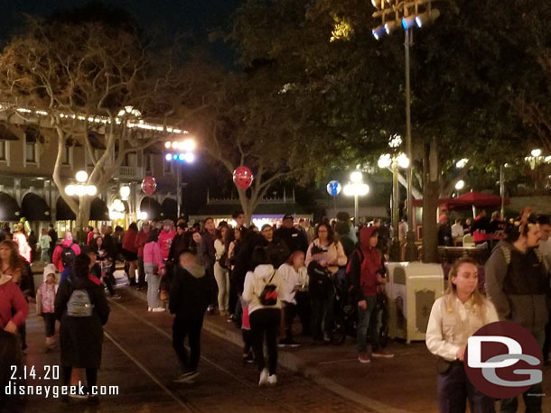 Solid lines wrapping Town Square for the Valentine's Photo Op still