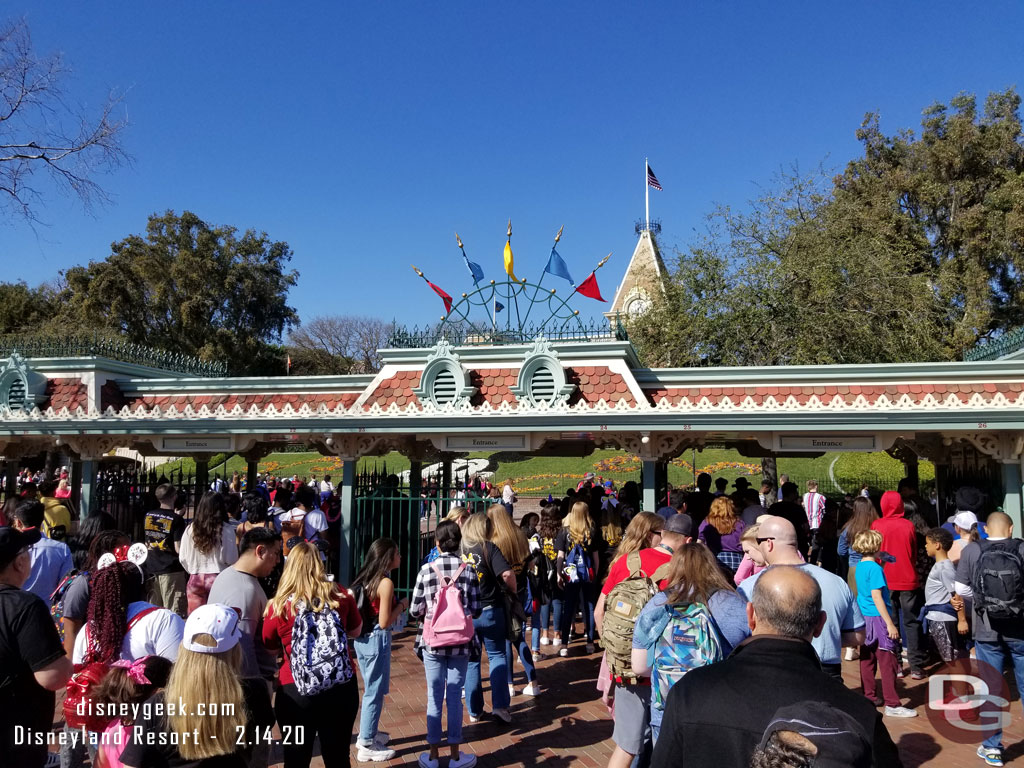 Found a relatively short line.  Took about 7 minutes to get in.