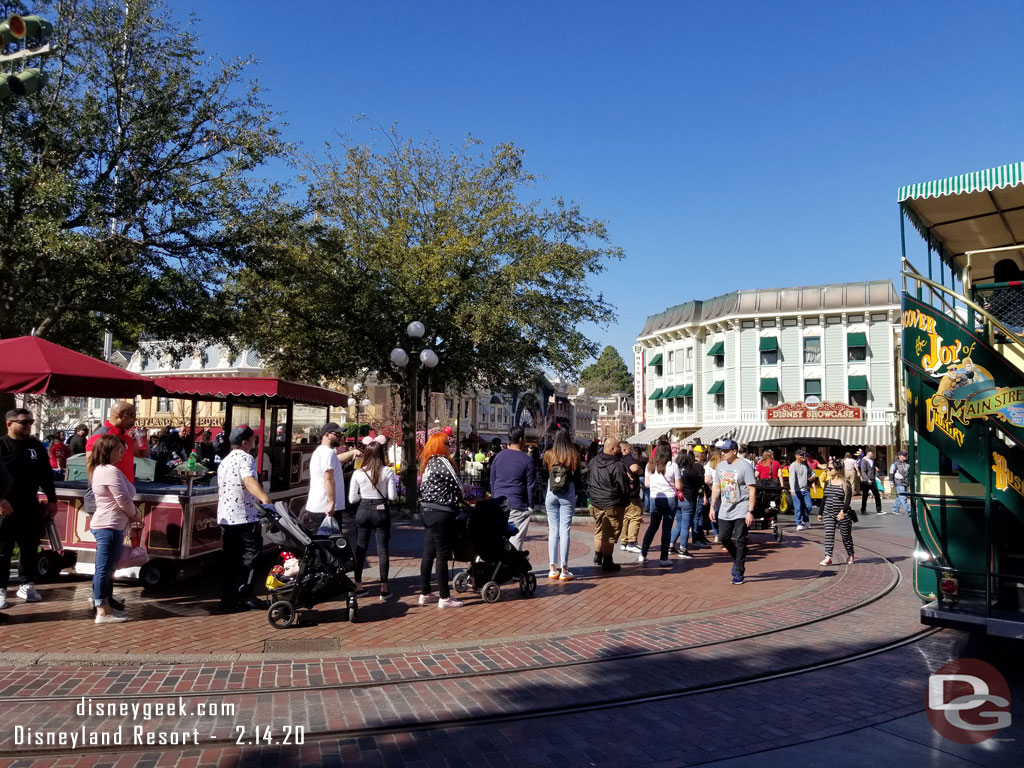 Lines wrapping around Town Square this afternoon.  There were two.  One around the outside and then one on the interior around the Flag pole.  Both for the Valentine