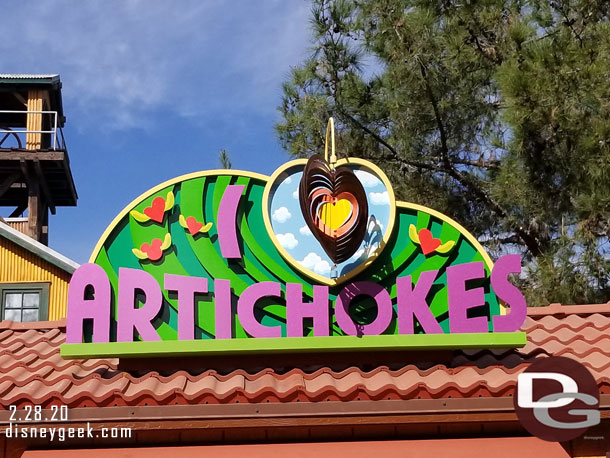 I Heart/Love Artichokes marketplace sign