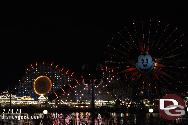 This evening the lights on the Incredicoaster were blinking which made a great backdrop for the concert in Paradise Park.