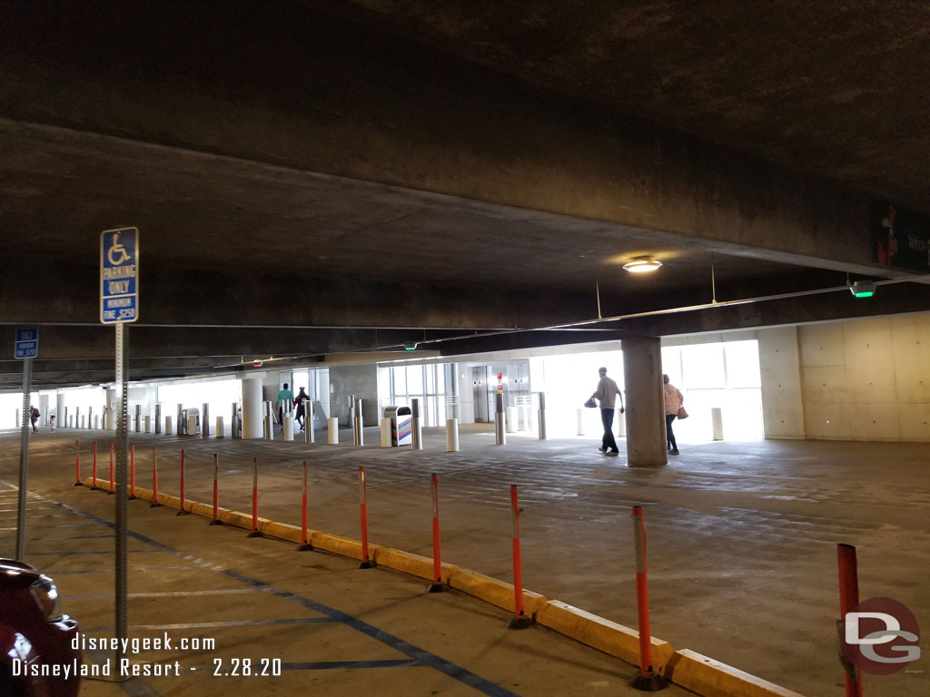 The new elevator project for the Mickey and Friends parking structure wrapped up a couple of weeks ago.  Here is what the 4th floor looks like now.