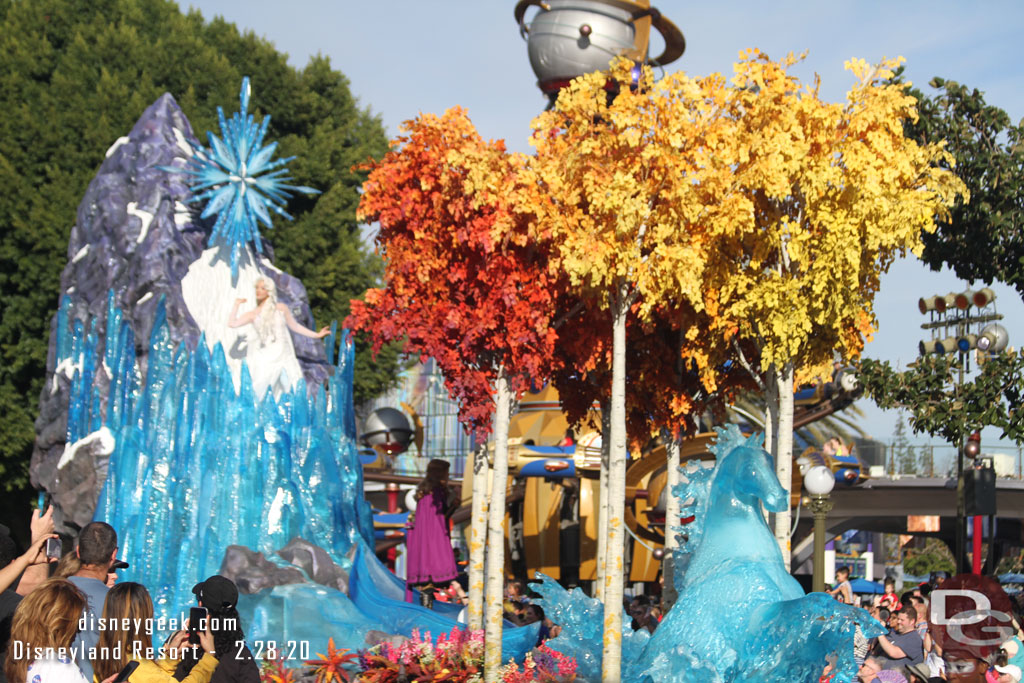 The float features Anna, Elsa and Olaf