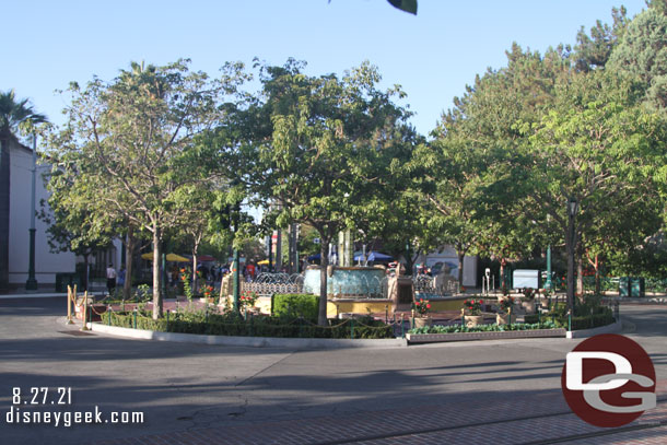 The fountain area of Carthay Circle is blocked off and used for entertainment and characters throughout the day.  No one out before the park opens.