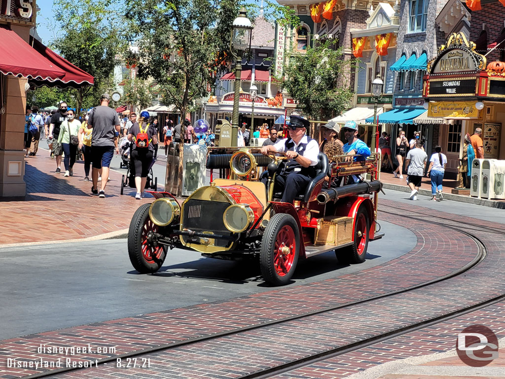 Disneyland Fire truck arriving.