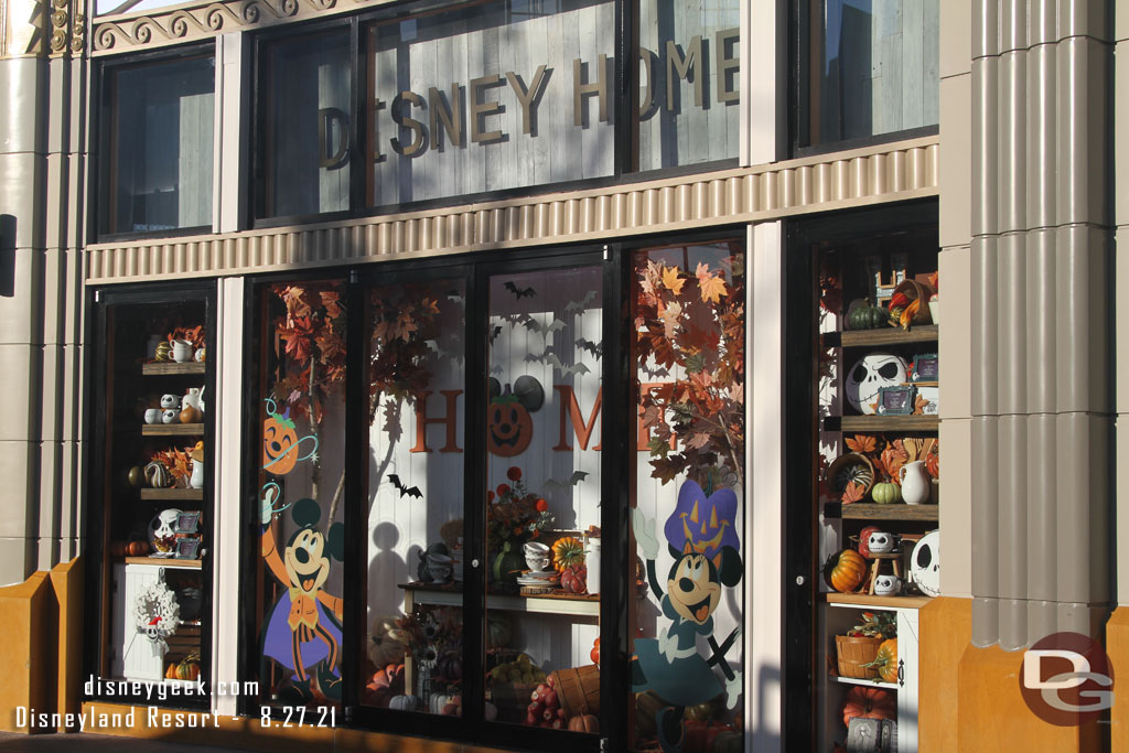 The Disney Home Store has their Halloween window done.