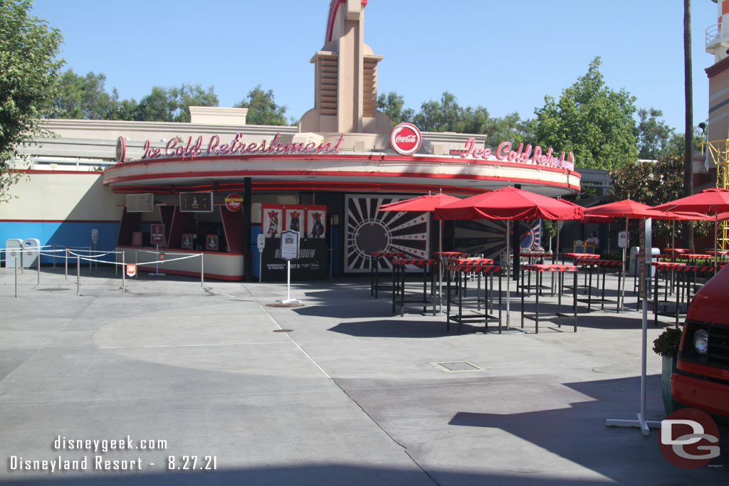 The Hollywood Lounge area.