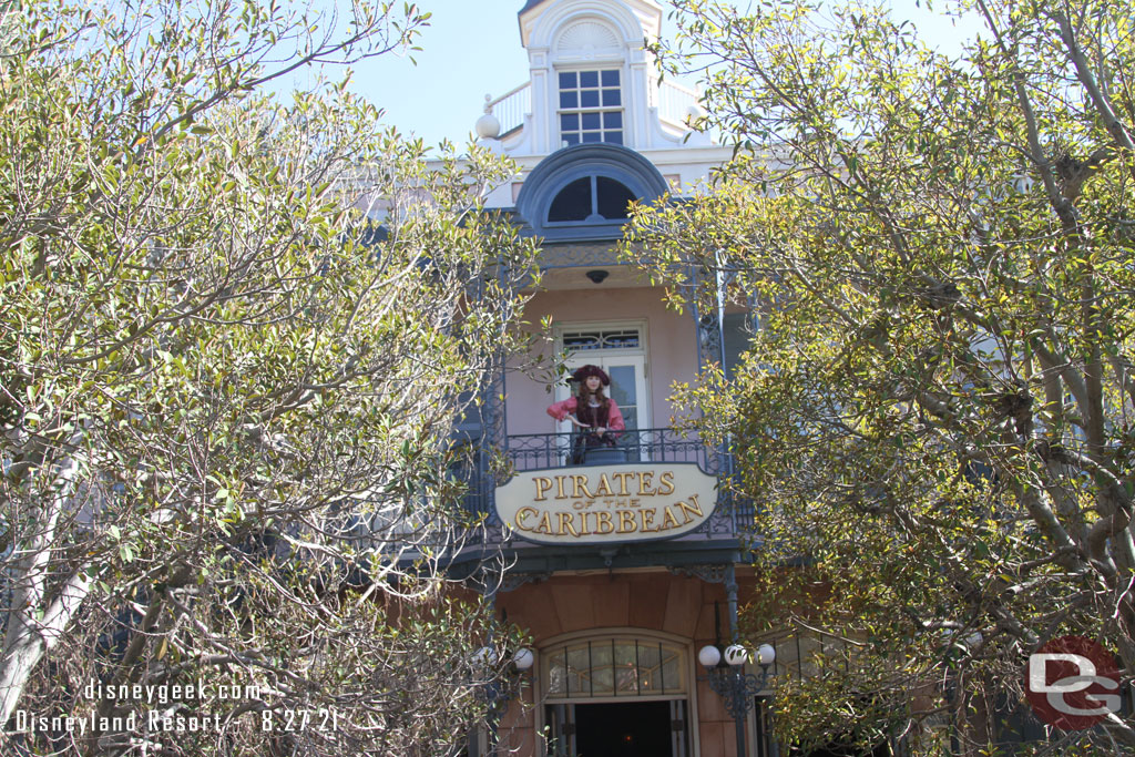 Redd was greeting guests from above Pirates of the Caribbean, the attraction itself was a walk on this afternoon.