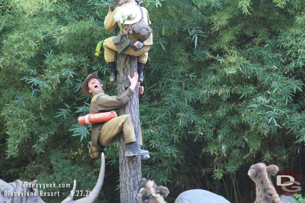 A closer look at the lost safari scene now featuring a skipper and others.