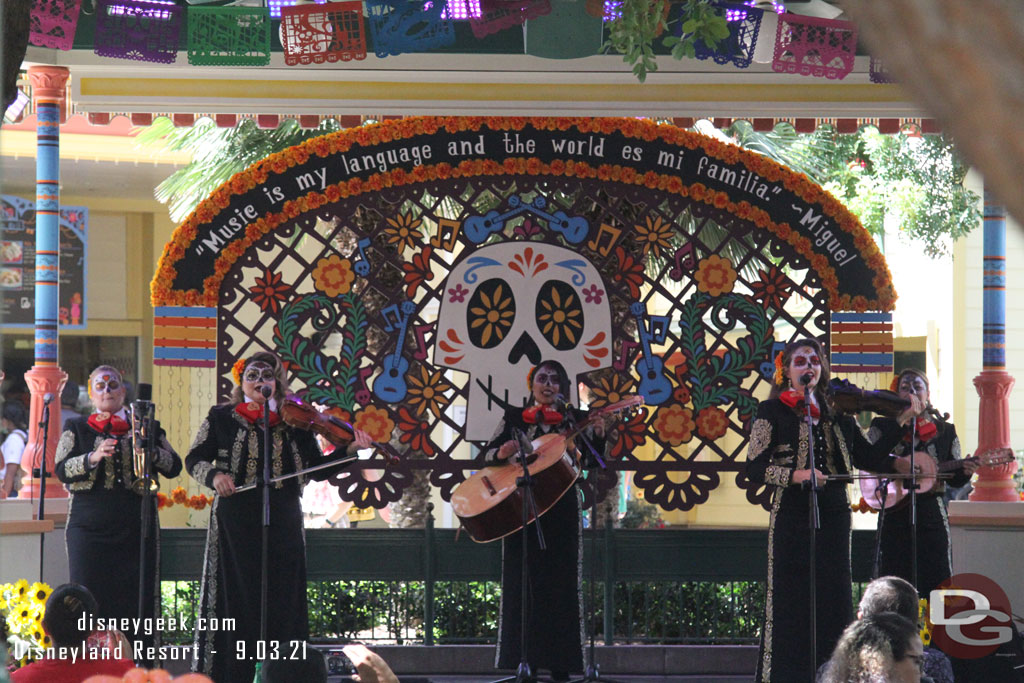 Mariachi Divas performing at the Paradise Garden Bandstand