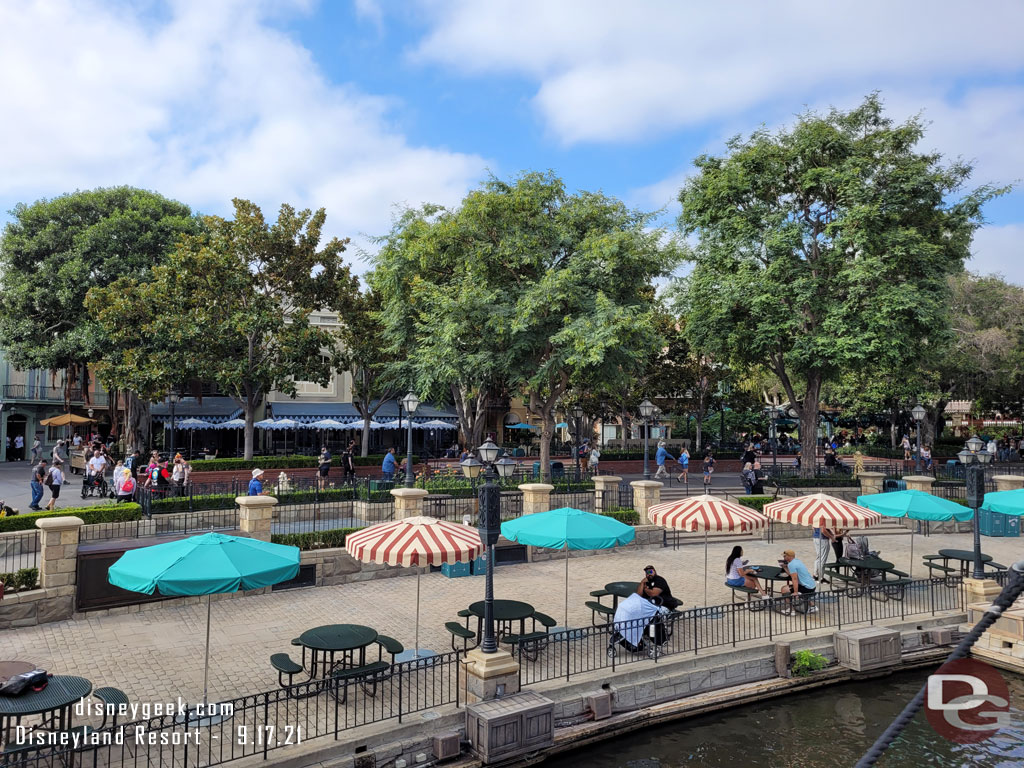 Plenty of seating along the Rivers of America this morning.