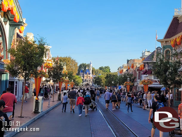 Main Street USA a couple minutes before park opening.