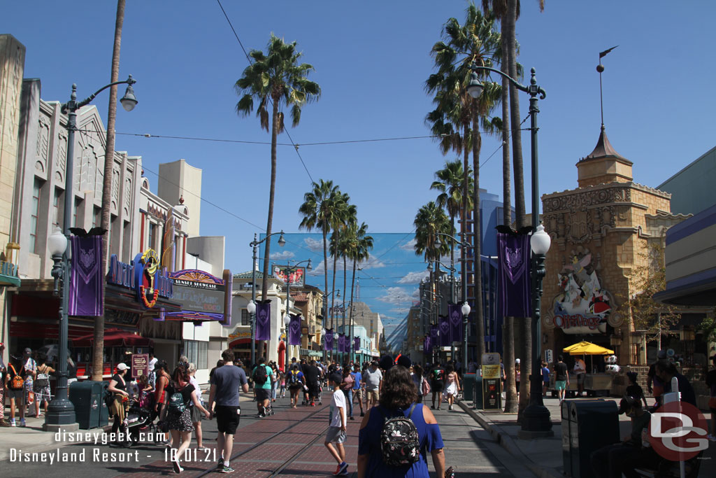 Hollywood Blvd.