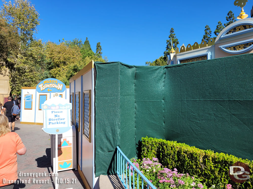 No visible progress on the walkway from ground level and the train is not in operation so no elevated view today.