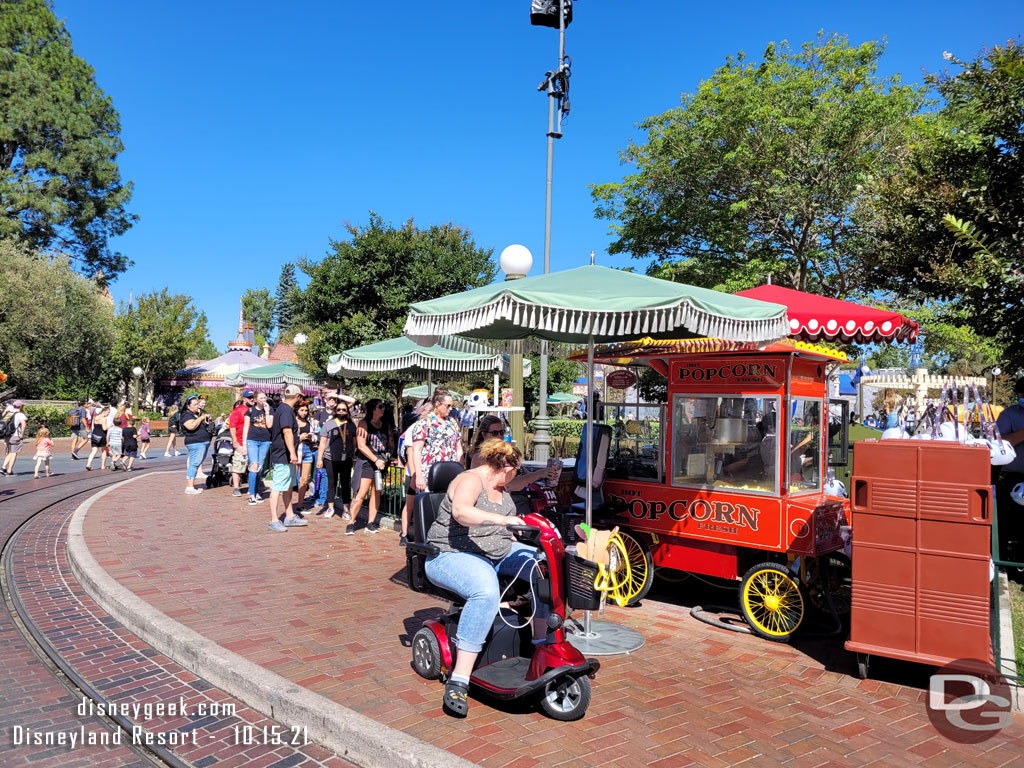 Healthy lines at many popcorn carts today.