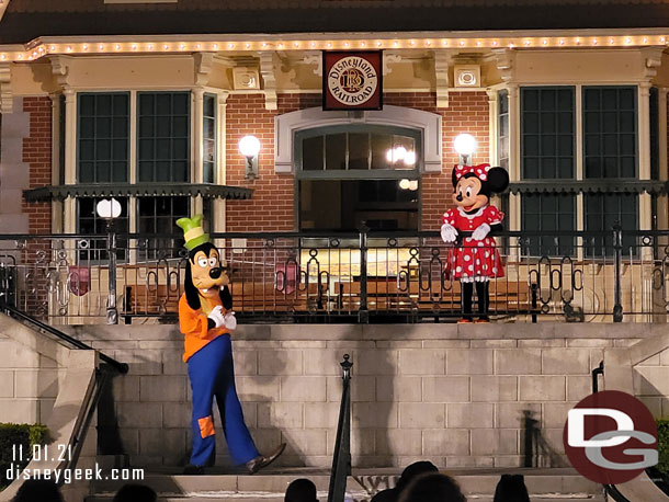 Goofy and Minnie Mouse