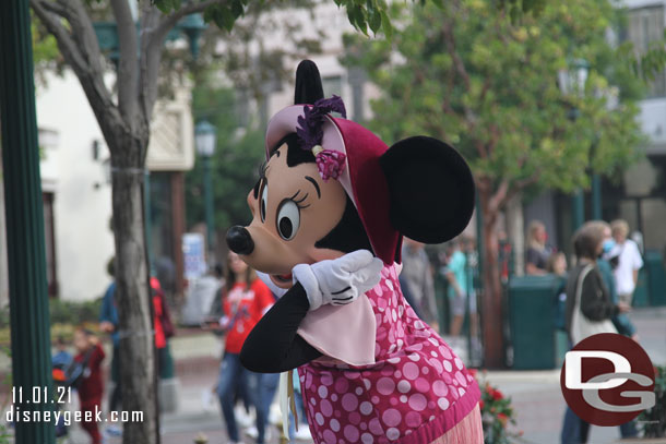 Minnie Mouse was greeting guests in Carthay Circle as we walked by.  