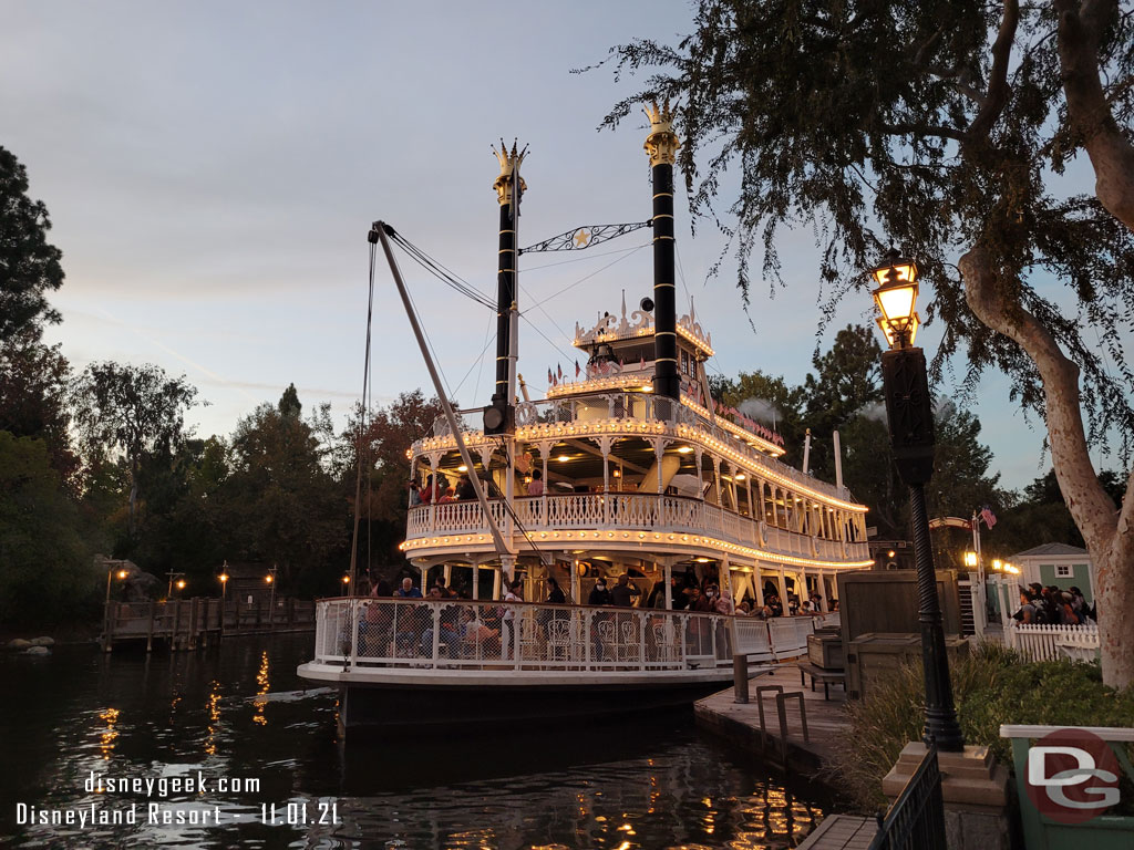 The Mark Twain was conducting sunset cruises but still only the lower two decks available.