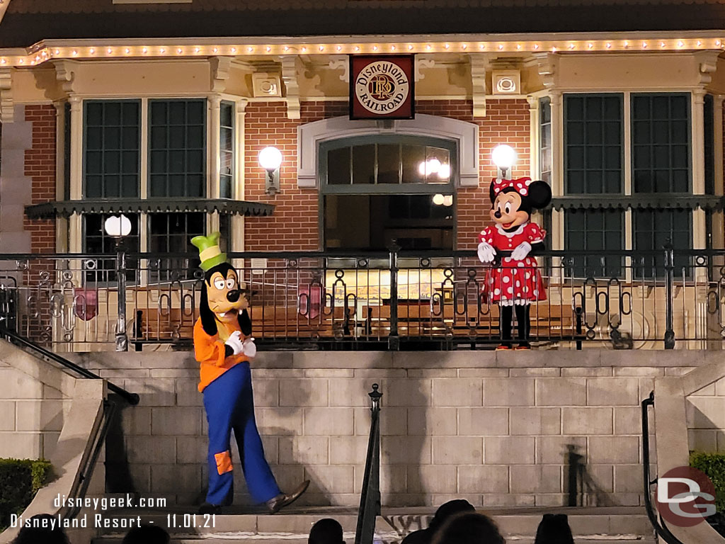 Goofy and Minnie Mouse