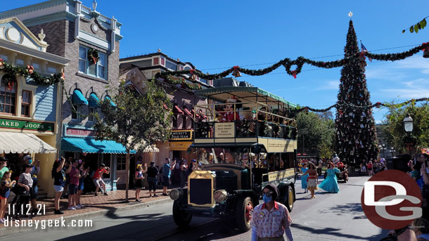 The Omnibus features an assortment of characters led by Minnie Mouse.