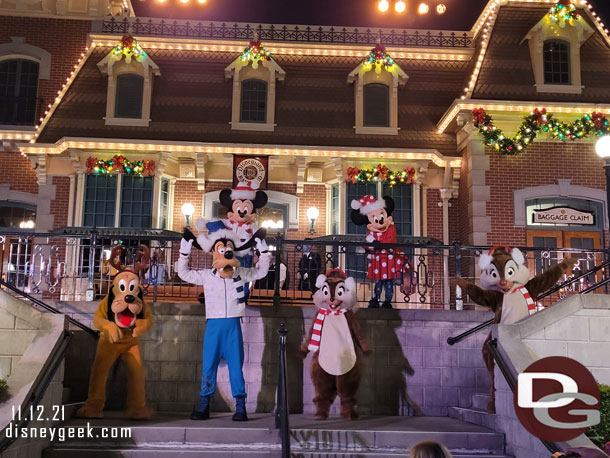 Returned to Disneyland just in time to see the characters arrive to greet guests.  They were wearing their new winter gear.