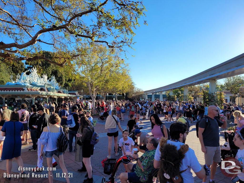 7:41am - In line to enter Disneyland.