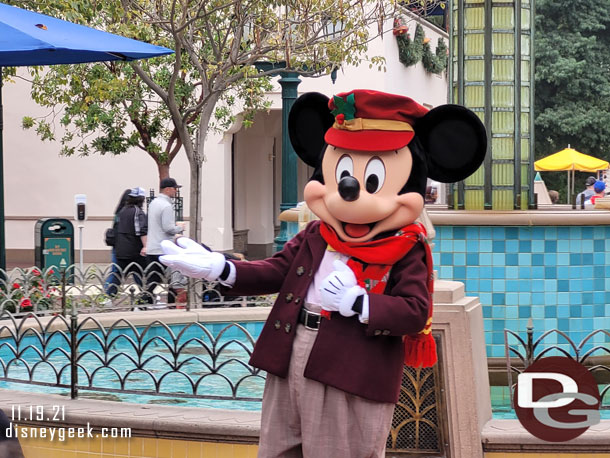 Mickey Mouse greeting guests in Carthay Circle