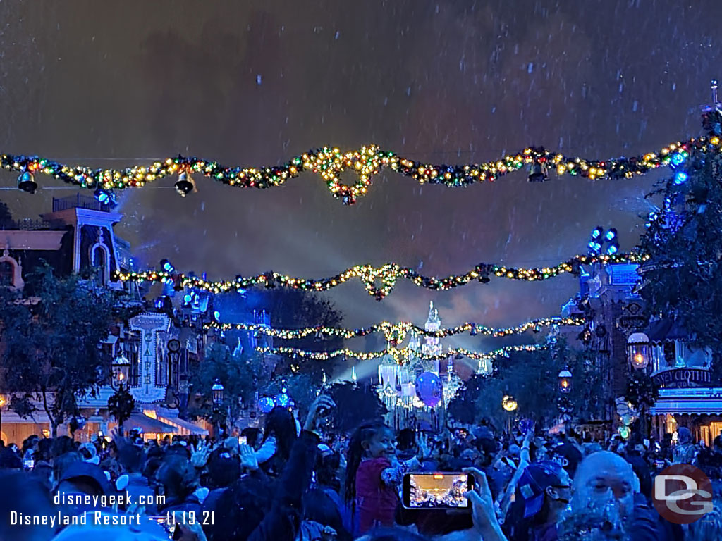 Snowfall on Main Street to wrap up my evening.