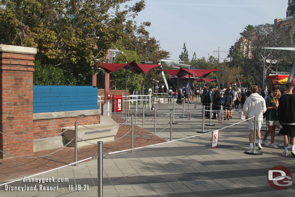 At noon Spider-Man was down and the queue cleared.