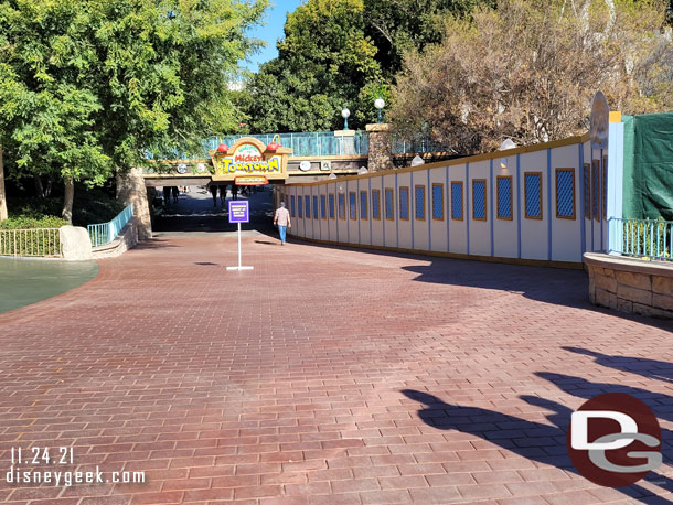 More of the walkway has been reopened as you head to Toontown.  The walls are pushed back to the railing/ramp portion now.