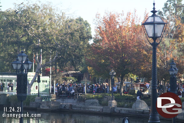 The Rise of the Resistance crowd as I continued on toward the Haunted Mansion.