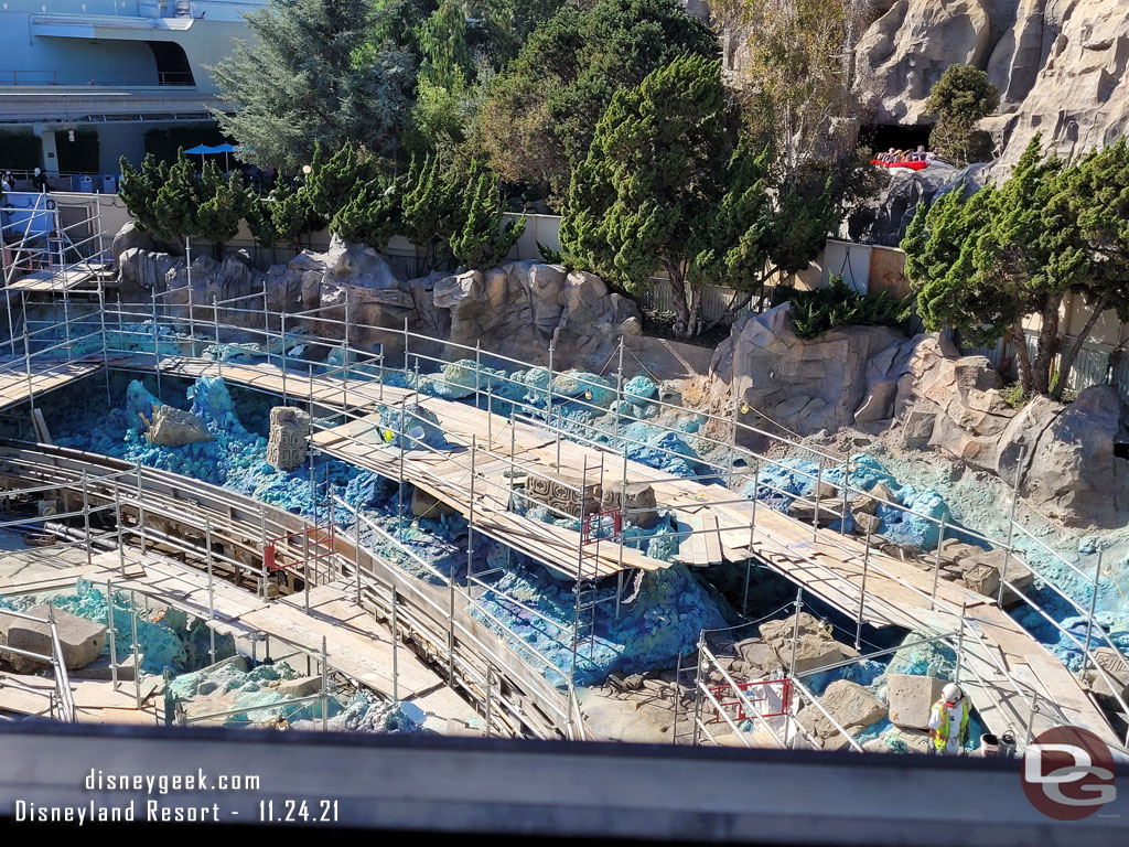 The renovation work for the Finding Nemo Submarine Voyage continues. There were crews working in the lagoon this morning.