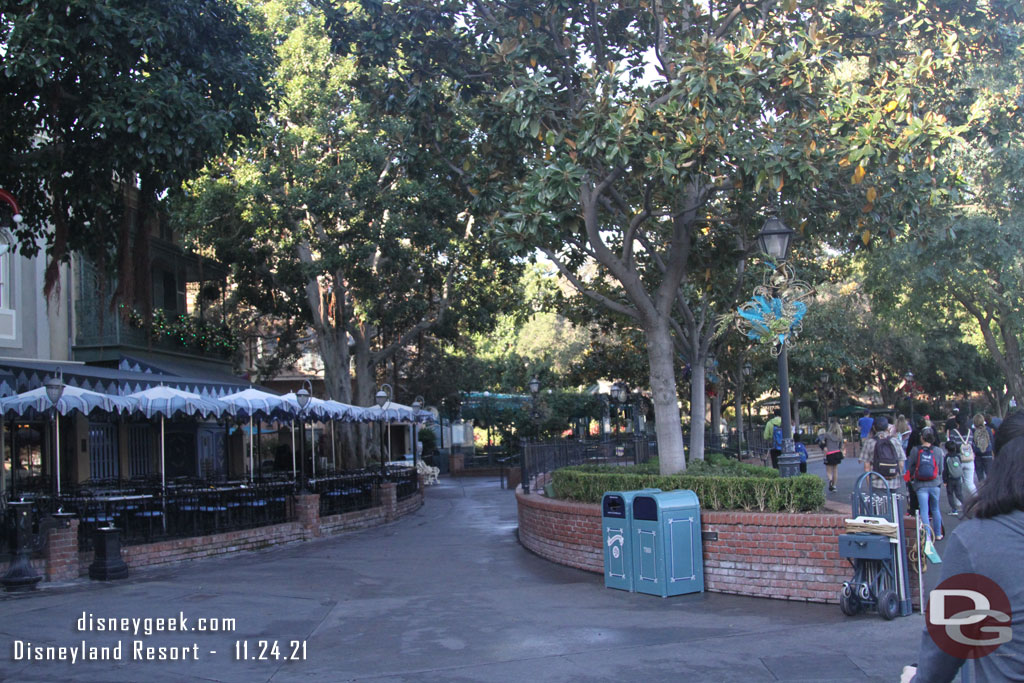 New Orleans Square was relatively peaceful this morning.  There was a cast member out warning guests that they cannot reach Galaxy