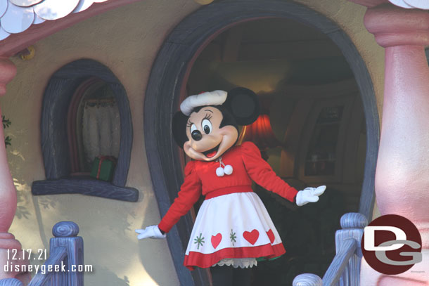 Minnie greeting guests at  her house (Mickey was at his too)